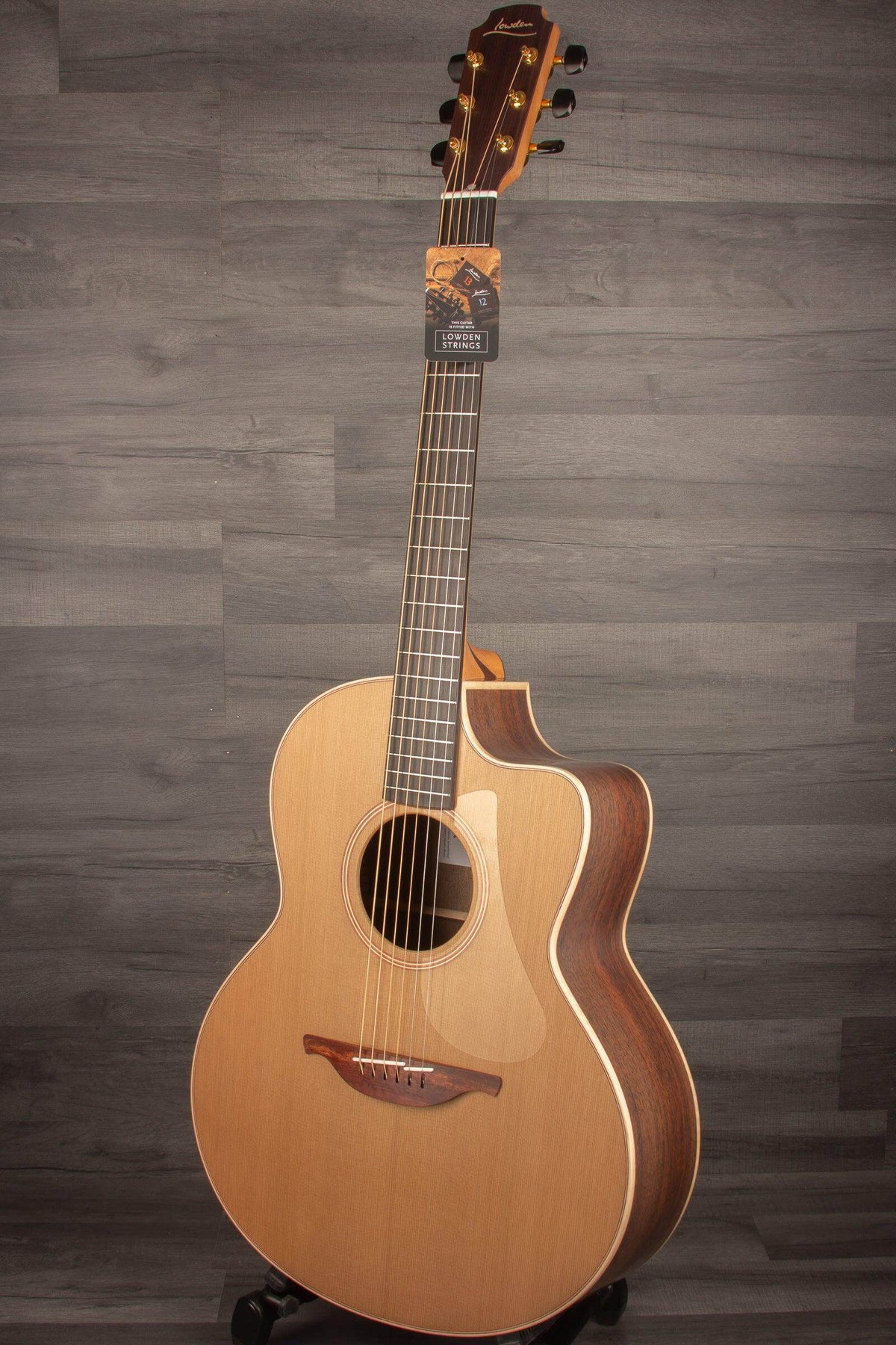 Lowden F-23C Acoustic Guitar - Premium Tone and Craftsmanship