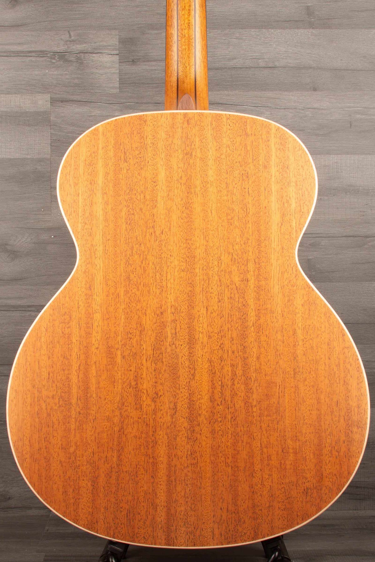Lowden O-22 Acoustic Guitar - Premium Sound and Craftsmanship