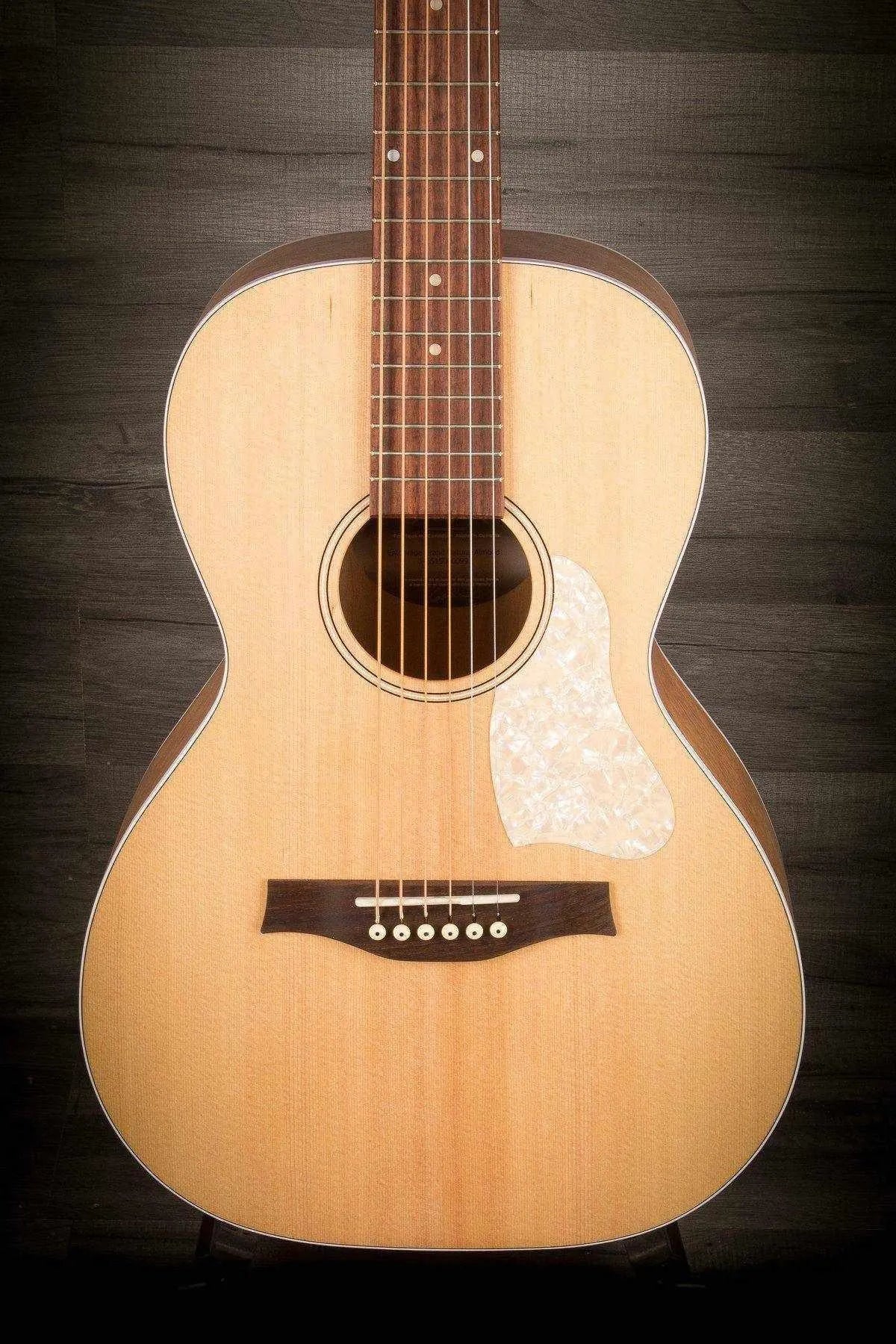 Seagull Entourage Grand Natural Almond