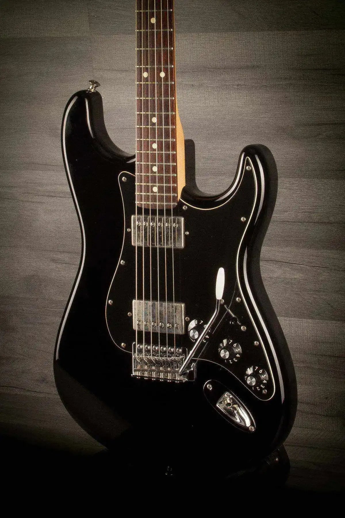 USED - Fender Blacktop Stratocaster, HH Black / Rosewood Fingerboard