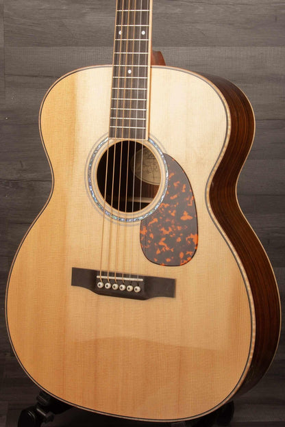 Larrivee OM-09 Rosewood Acoustic Guitar, Natural
