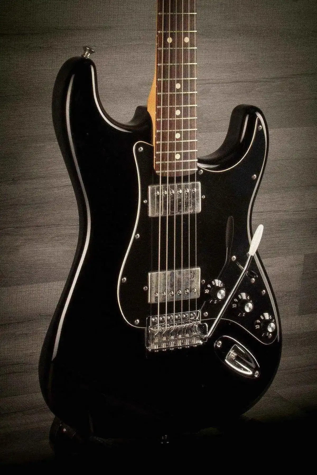 USED - Fender Blacktop Stratocaster, HH Black / Rosewood Fingerboard