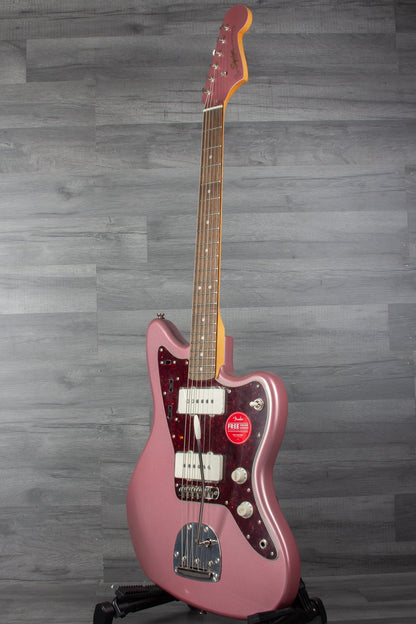 Squier FSR Classic Vibe™ 60s Jazzmaster®, Laurel Fingerboard, Tortoishell Pickguard, Matching Headstock, Burgundy Mist