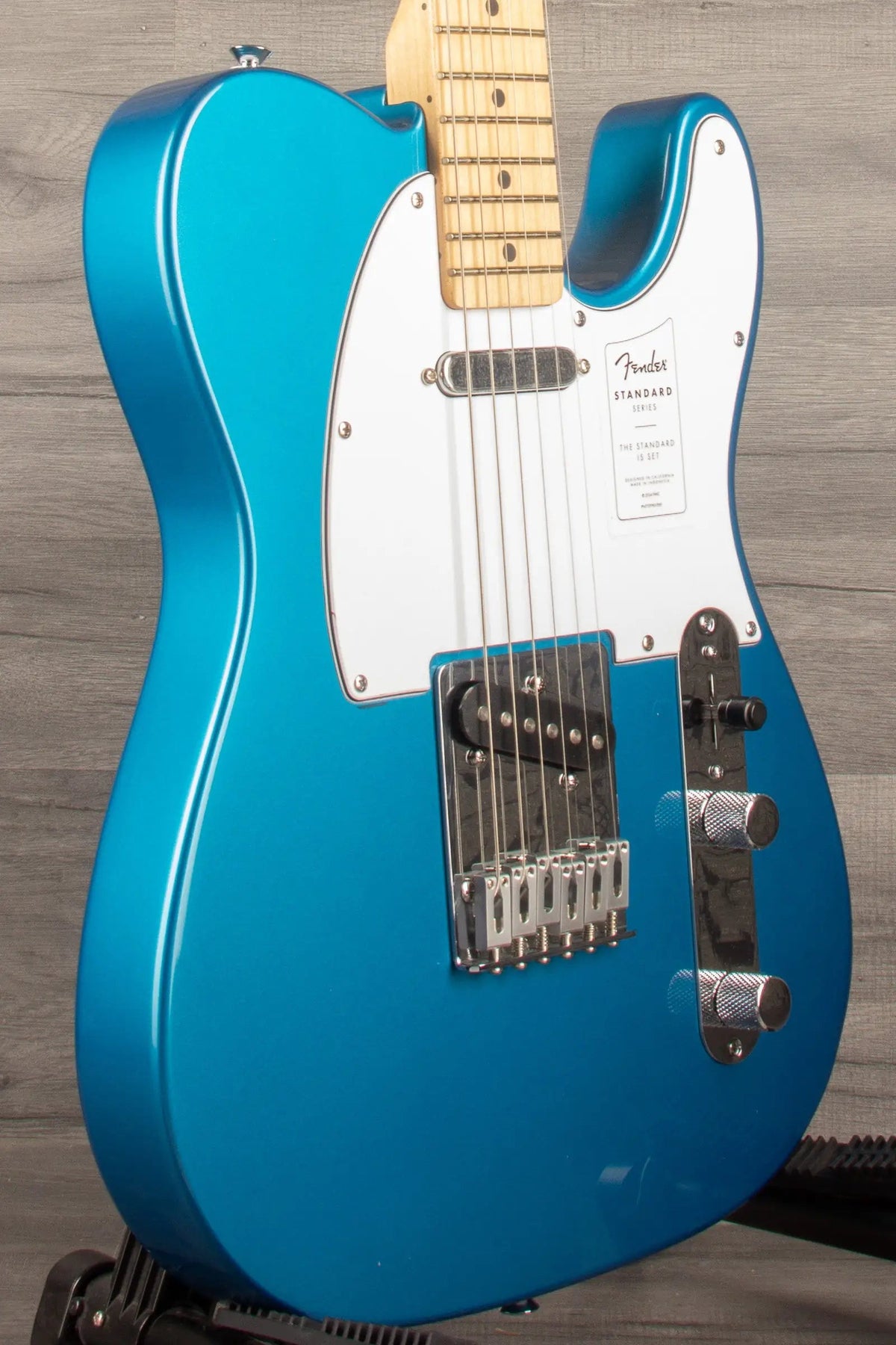 Fender Standard Telecaster Aqua Marine Metallic, Maple Fingerboard, White Pickguard