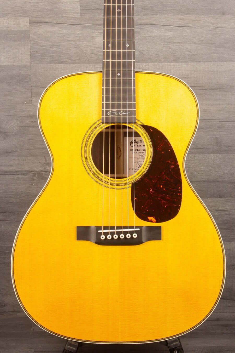 Martin 000-28EC Acoustic Guitar - Eric Clapton Signature Model, Solid Sitka Spruce Top, East Indian Rosewood