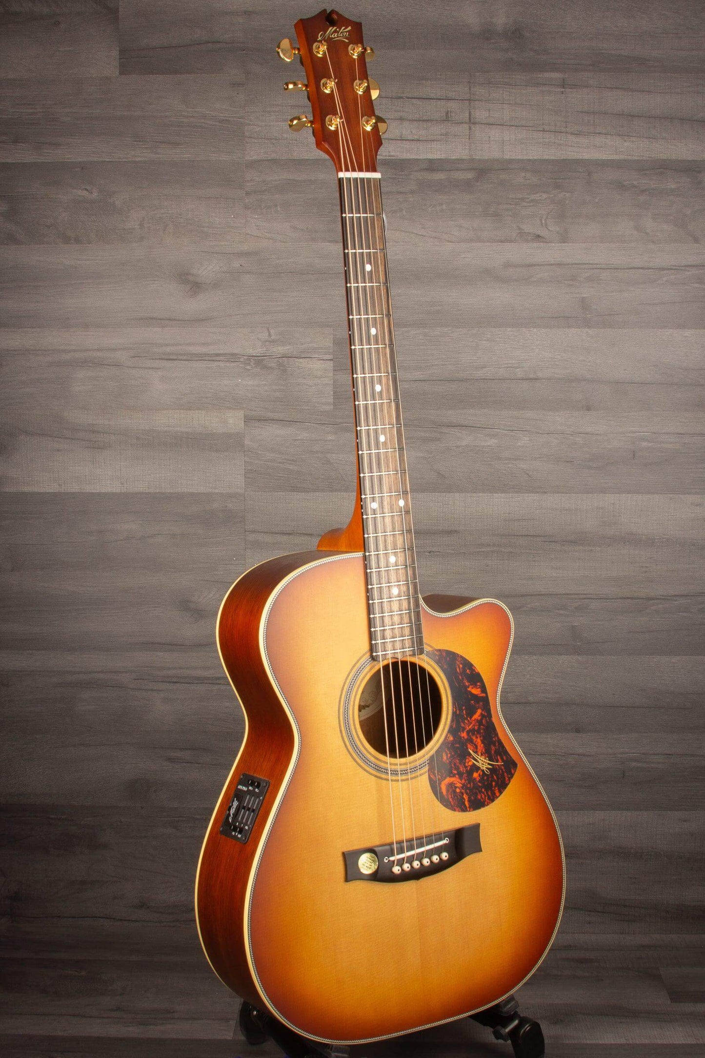 Maton EBG808C Nashville Cutaway Acoustic Guitar