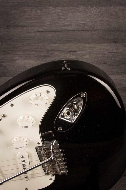 USED - Fender Player Stratocaster - Black / Maple