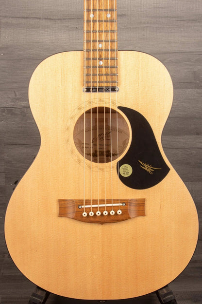 Maton EM-6 - Acoustic Guitar