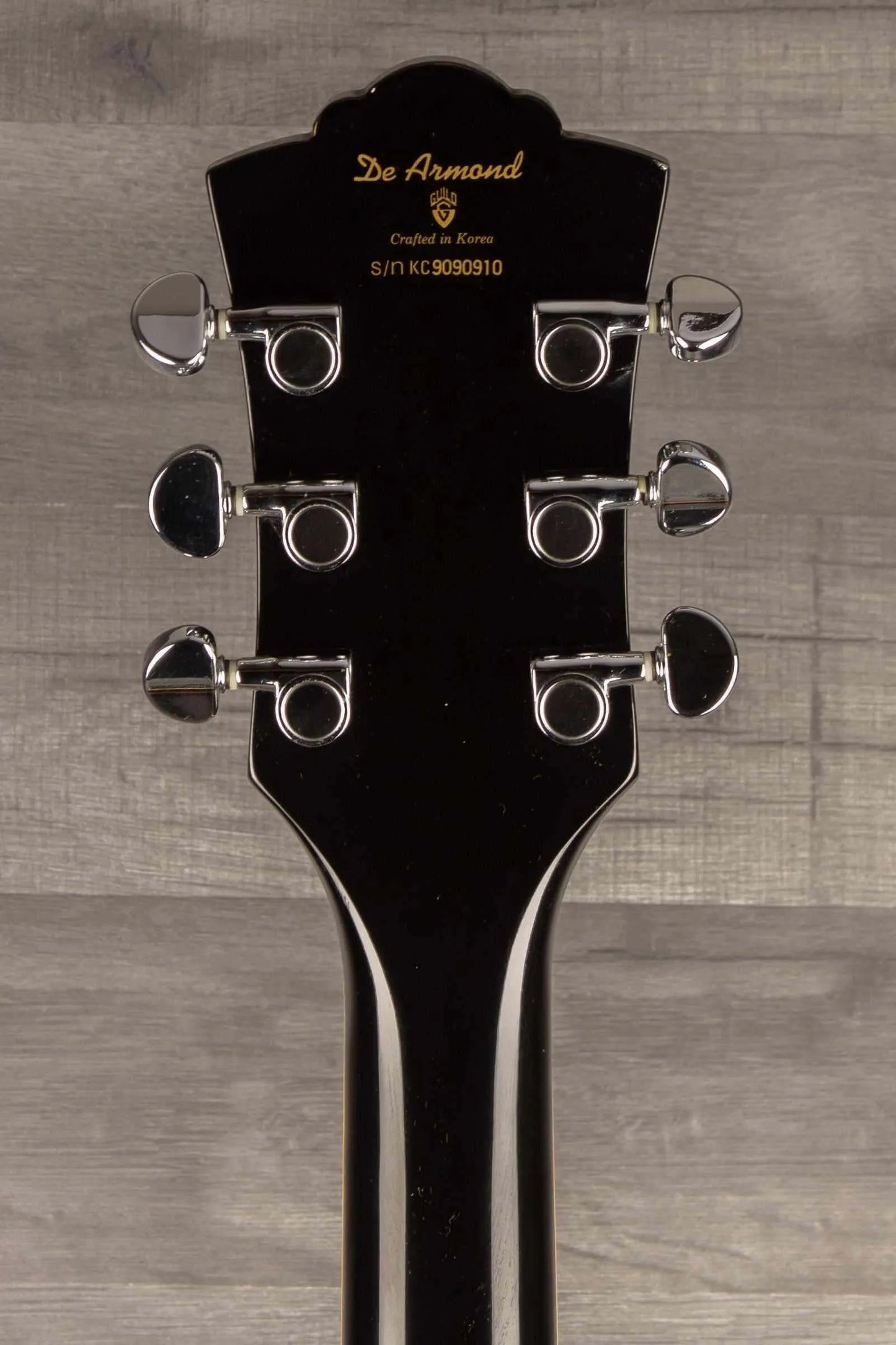 USED -  DeArmond (Guild) Starfire Custom Black inc hard case