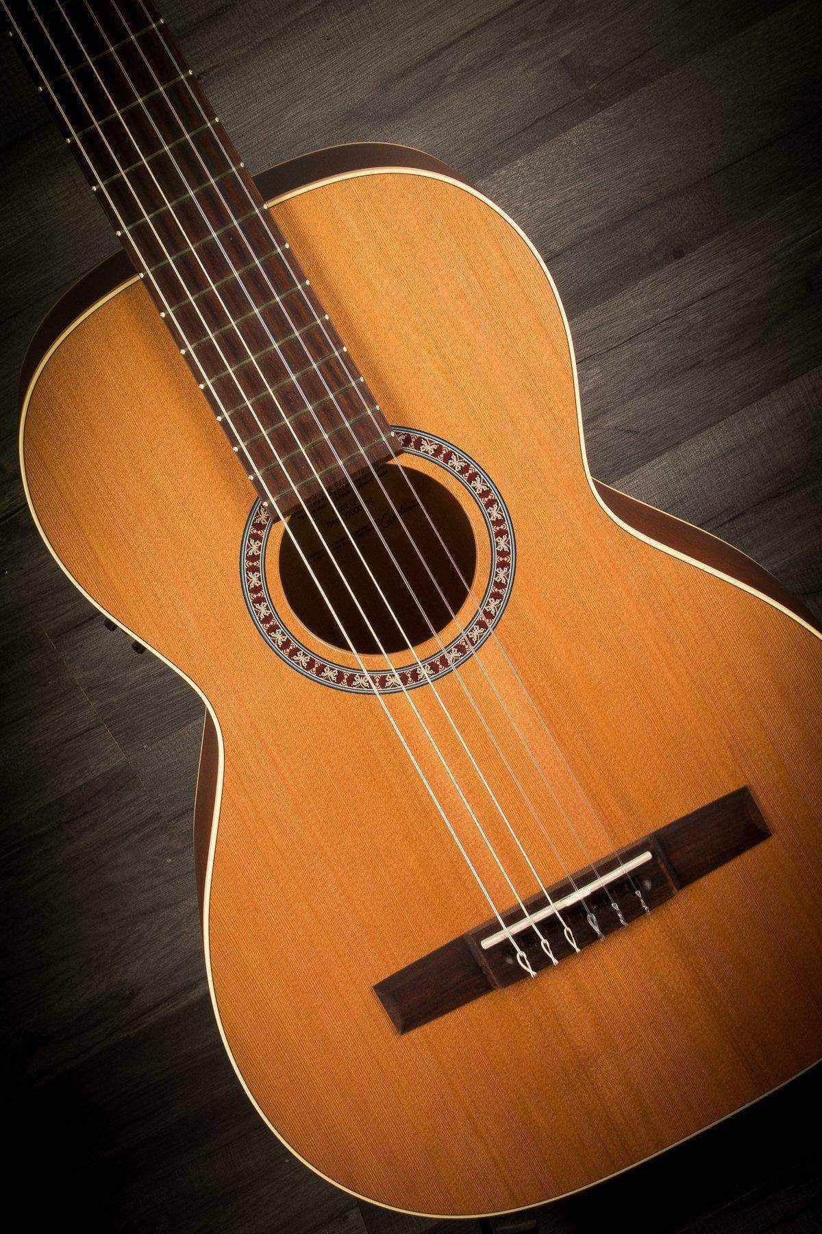 Godin - Motif Q1T