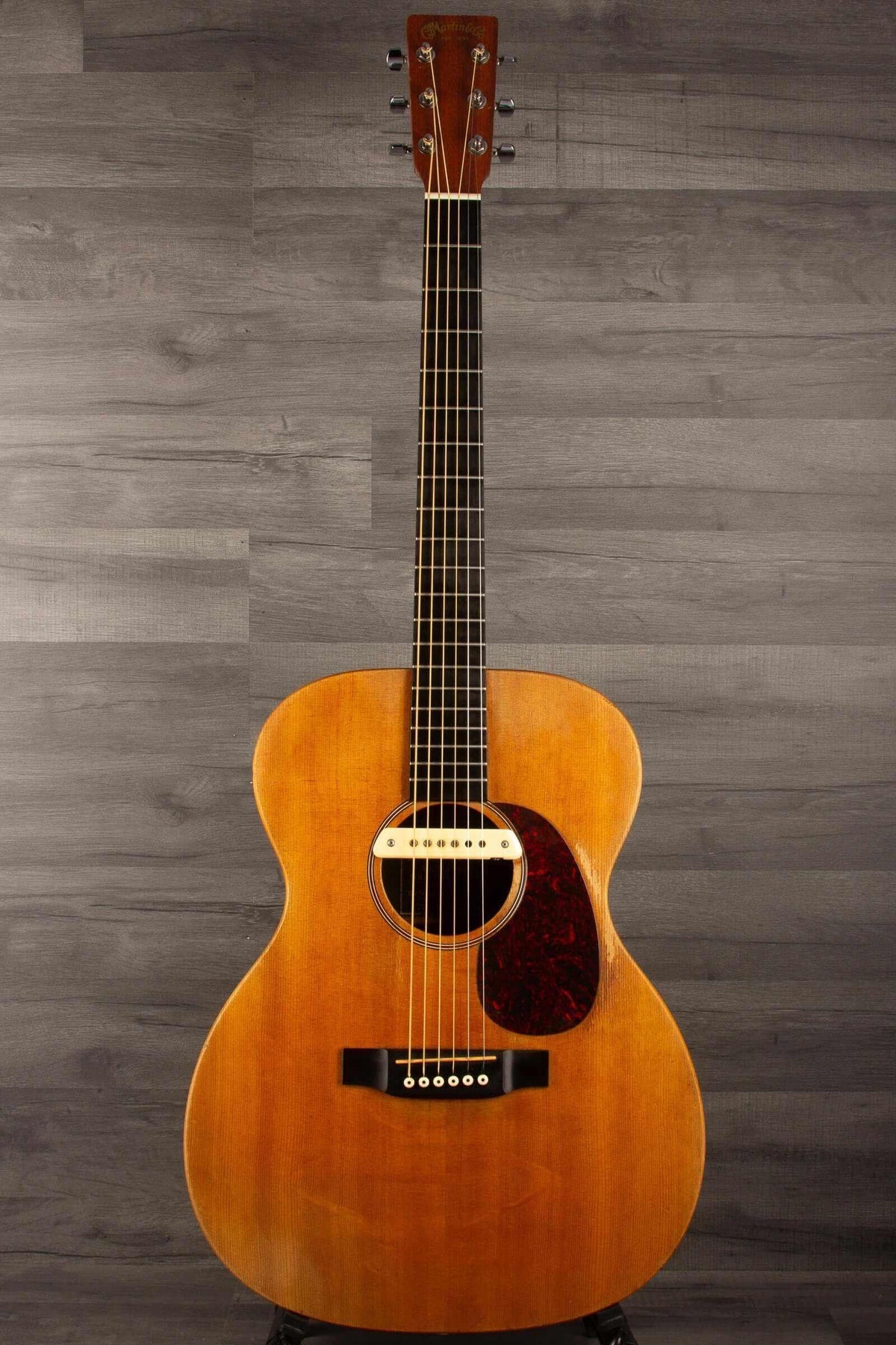 USED - Martin 000X1 inc LR Baggs M1 &  hard case