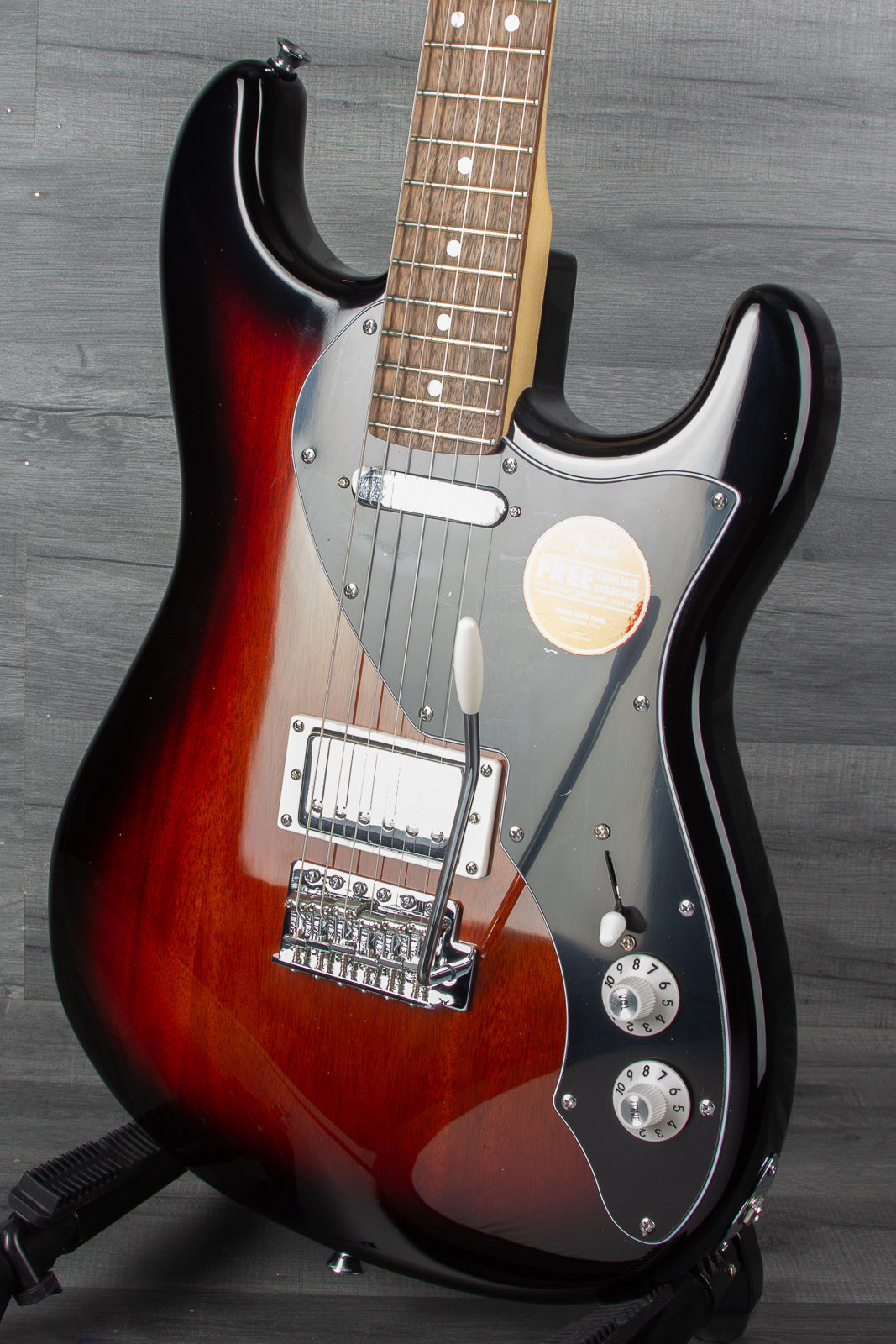 Squier Paranormal Stratocaster Deluxe
