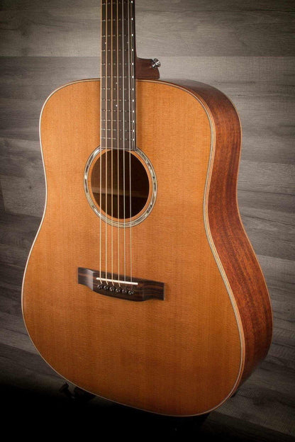 Auden Artist Mahogany Colton Cedar Full Body