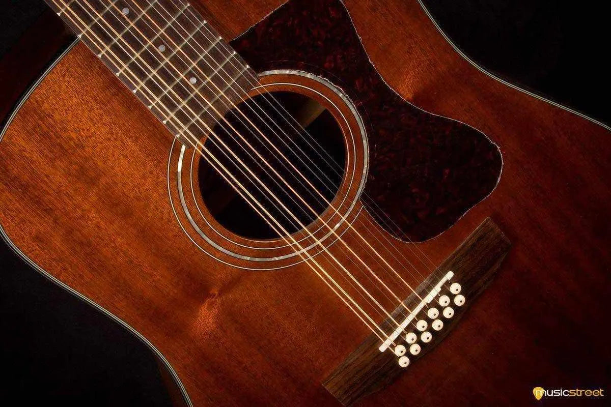 USED Guild D-1212 Nat
