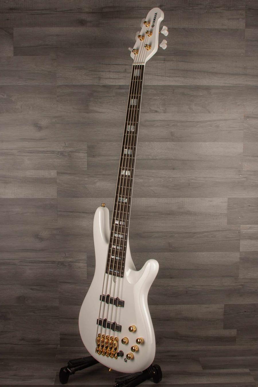 Yamaha BBNE2 Bass Guitar White, Nathan East Signature Model - 5-String, Neck-Through, Dual Alnico V Pickups