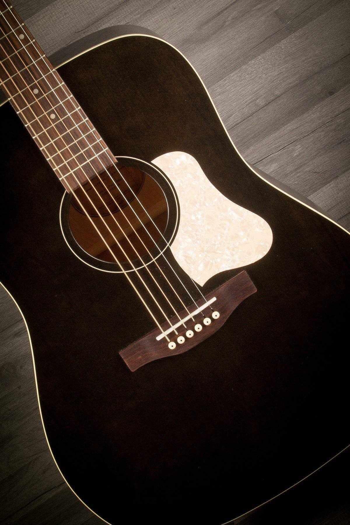 Art & Lutherie Americana Acoustic - Faded Black - Acoustic Guitar