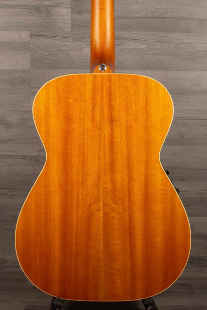 Maton EBG808TE Tommy Emmanuel Signature Acoustic Guitar