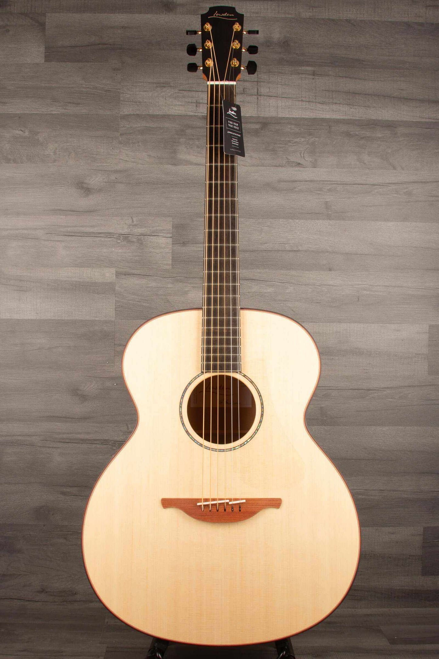 Lowden O-35 Cherry Lutz Guitar - Premium Acoustic Excellence and Craftsmanship
