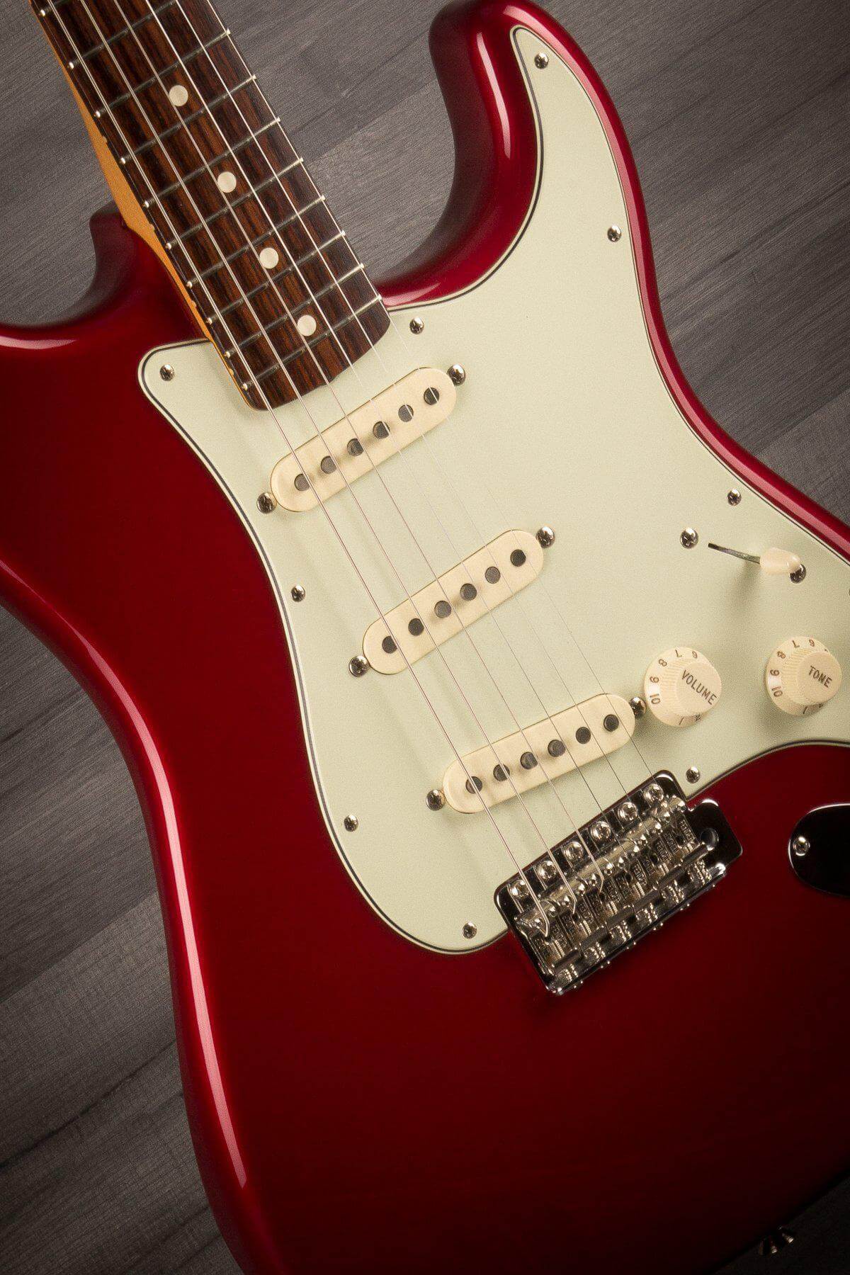 USED - Fender Classic Series 60s Stratocaster - Candy Apple Red